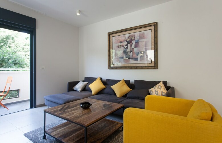 Sunny Luxary Apartments