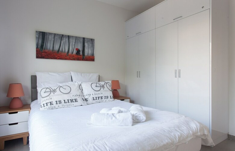 Sunny Luxary Apartments