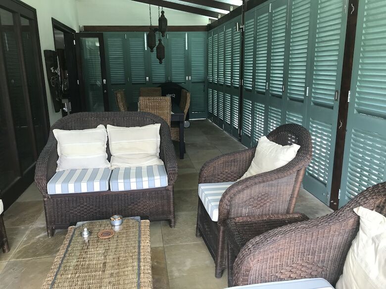 Apartamentos Eden Island Gem
