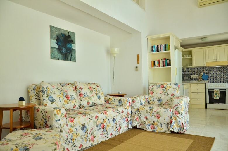 Alya Piynar Villa