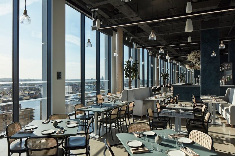 Hotel The Collective Canary Wharf