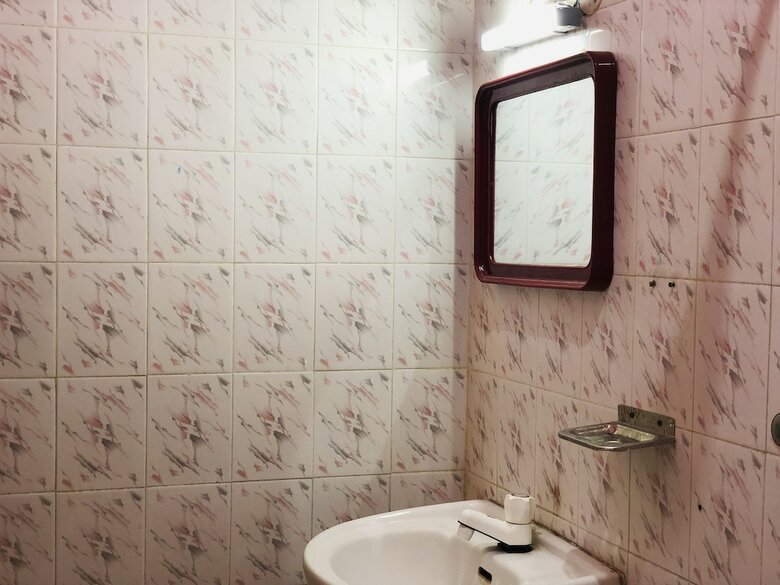 Hotel Varsha
