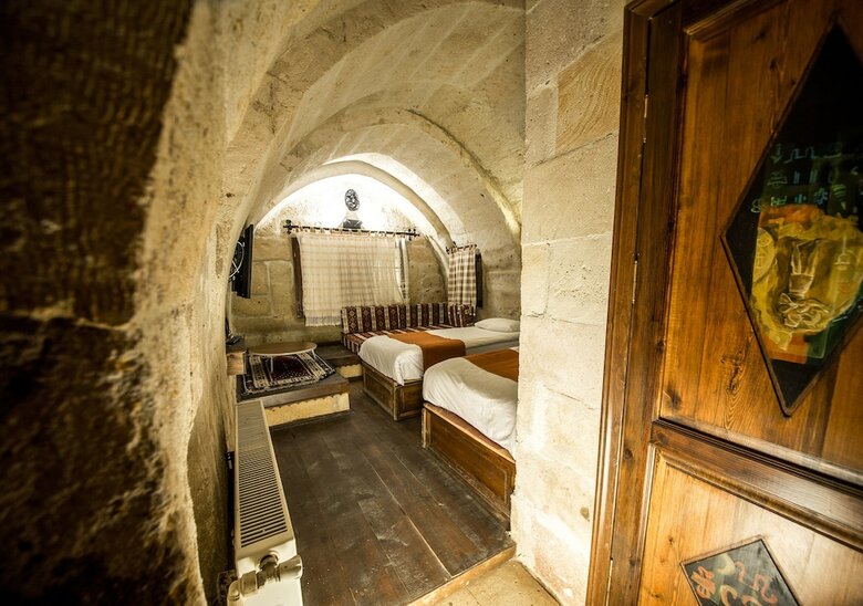 Harkasos Cave Hotel