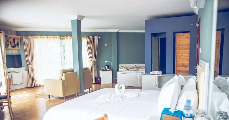 Hotel Scarlet Sails Resort