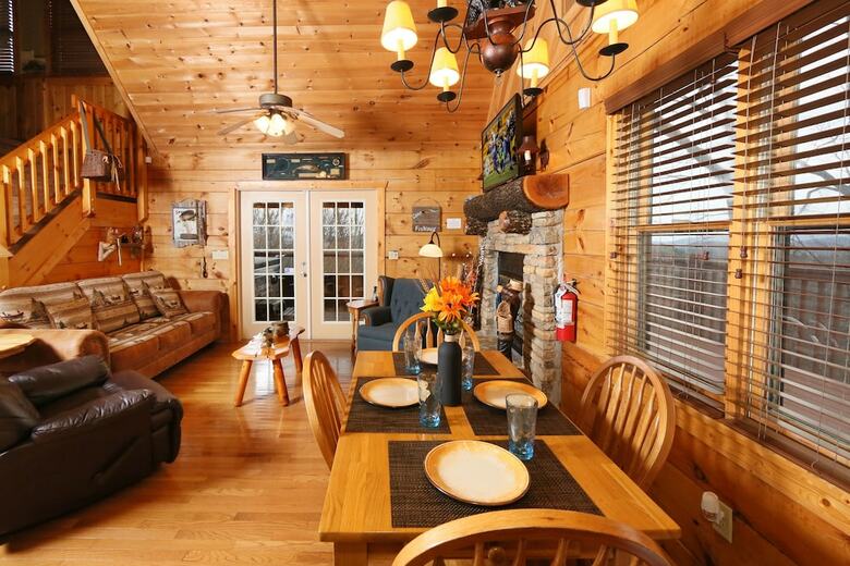 Tennessee Overlook - Two Bedroom Cabin