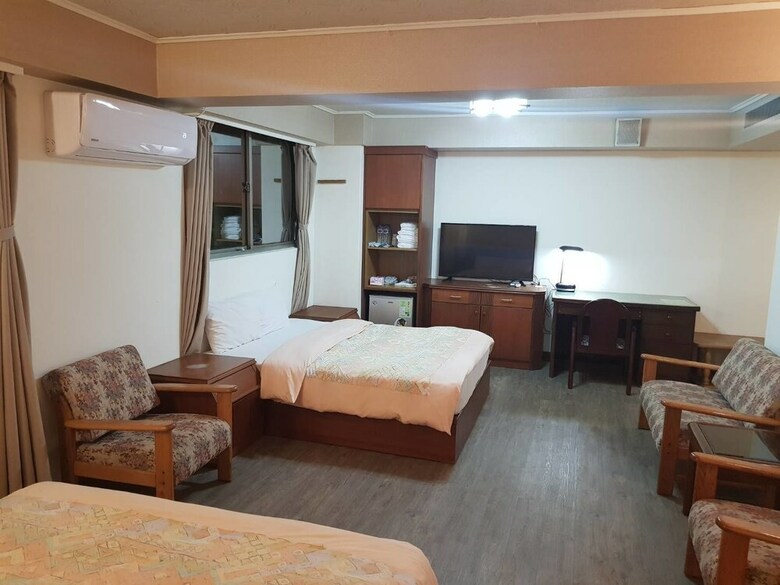 Hotel Hsinchu World Trade Business Hall