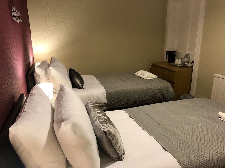 Hotel 4 Bernard Terrace Accommodation