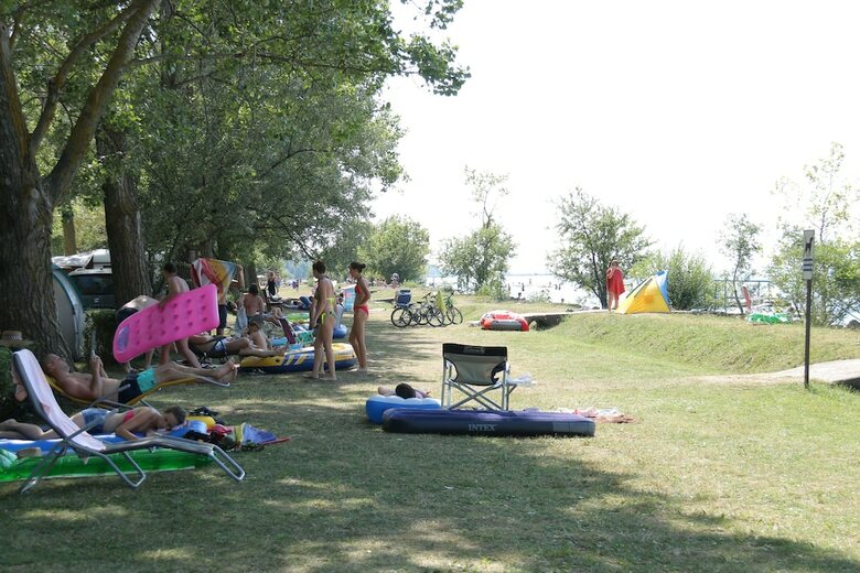 Hotel Balatontourist Vadvir�g Kemping