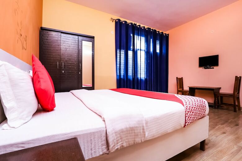 Oyo 37194 Hotel Royal India