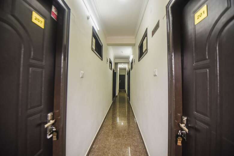 Hotel Oyo 15438 Vivek Nomadic