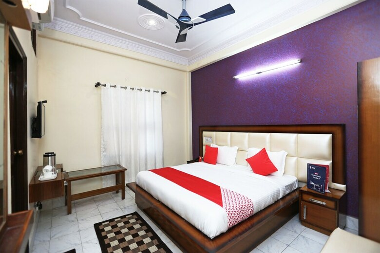 Hotel Oyo 16761 Rk Regency