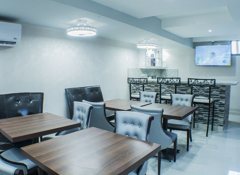Apartamentos Malecon Rooms & Hotel