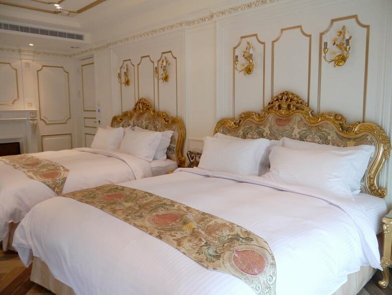 Sun Moon Lake Queen Castle Hotel
