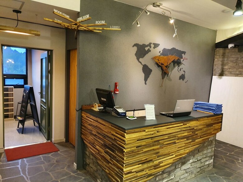 Hostal Illuso Guest House - Hostel