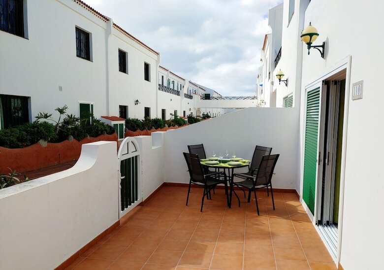 Green Apartment In Don Jose