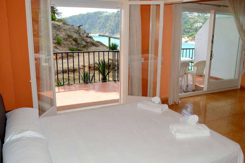 Apartamentos Appartements Sol Y Mar Cala Llevado
