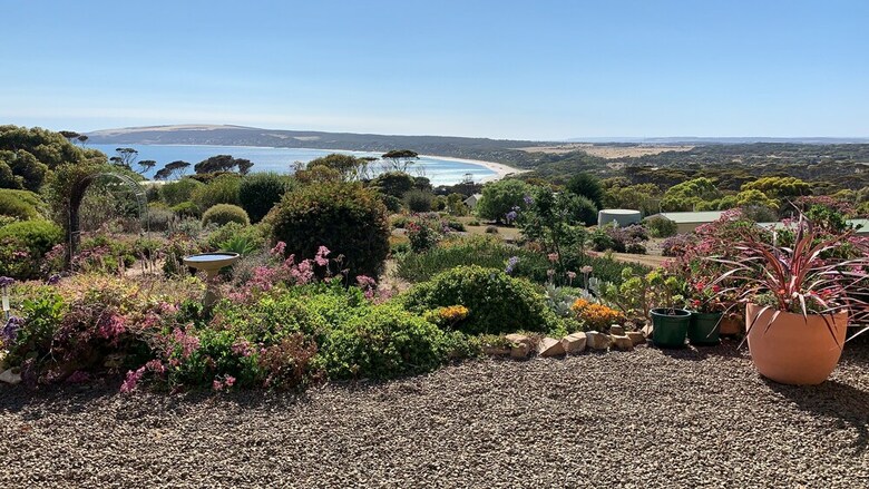 Emu Bay Holiday Homes