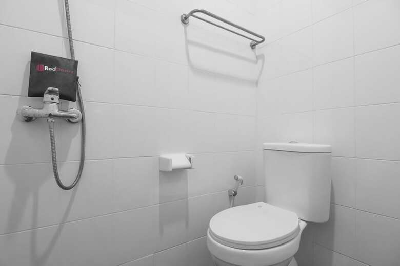 Hotel Reddoorz Near Itc Mangga Dua