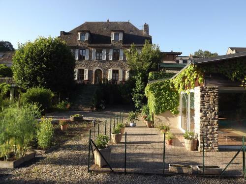 Hotel Logis Hostellerie Des Lauriers