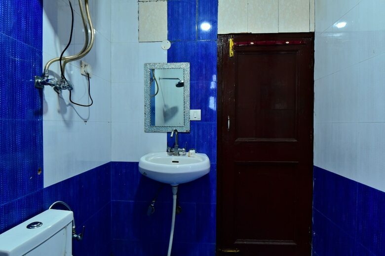 Hotel Oyo 36116 Chatanya Resort