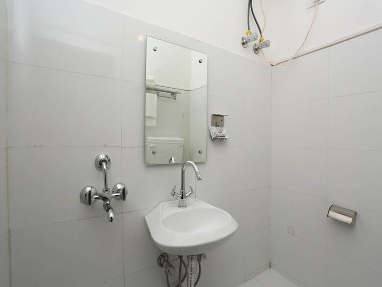 Hotel Oyo Flagship 27685 Sector 70