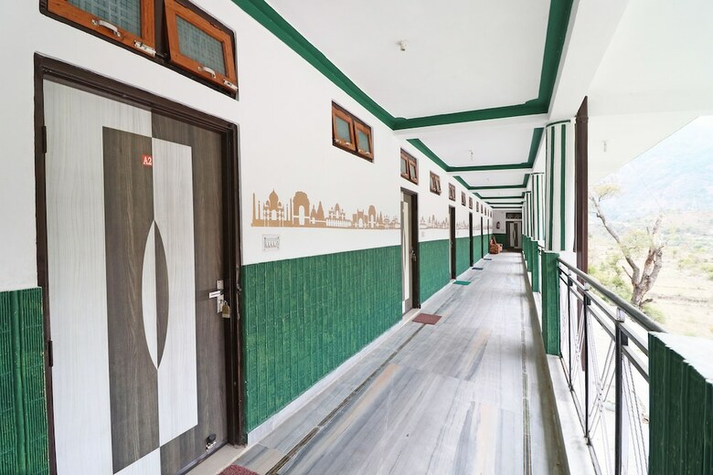 Oyo 29369 Narayana Hotel And Resort,