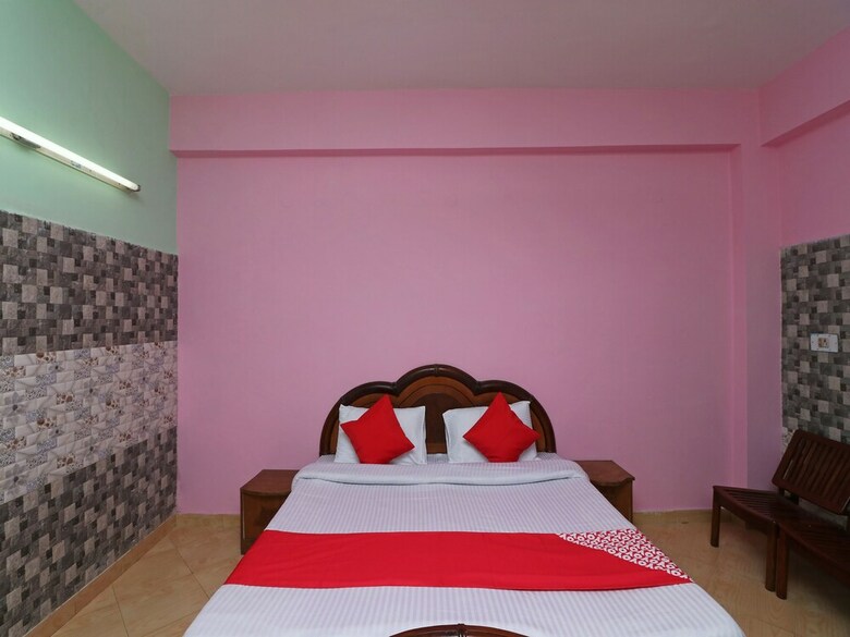 Oyo 30295 Hotel Vishwamitra