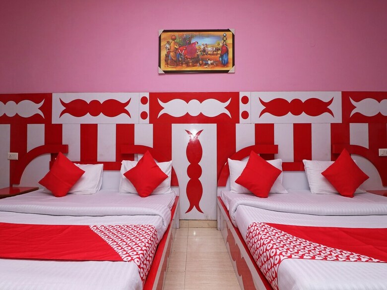 Oyo 30295 Hotel Vishwamitra