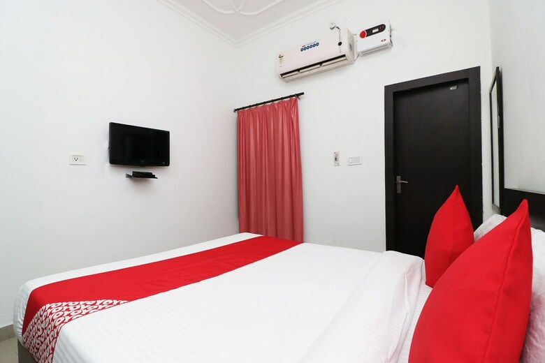 Oyo 24199 Hotel Ojus Tower