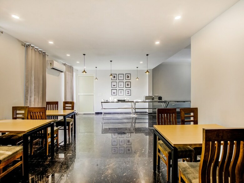 Hotel Silverkey Executive Stays 19653 Star Mall