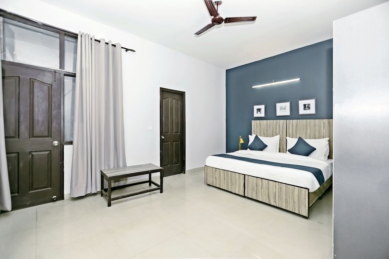 Hotel Silverkey Executive Stays 30271 Shoprix Mall Sector 61