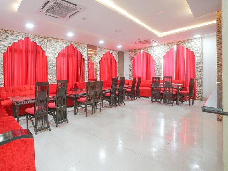 Hotel Collection O 30076 Main Chhatarpur Road Asola