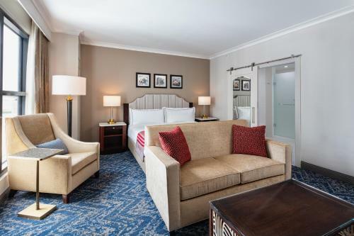 The Higgins Hotel New Orleans, Curio Collection By Hilton