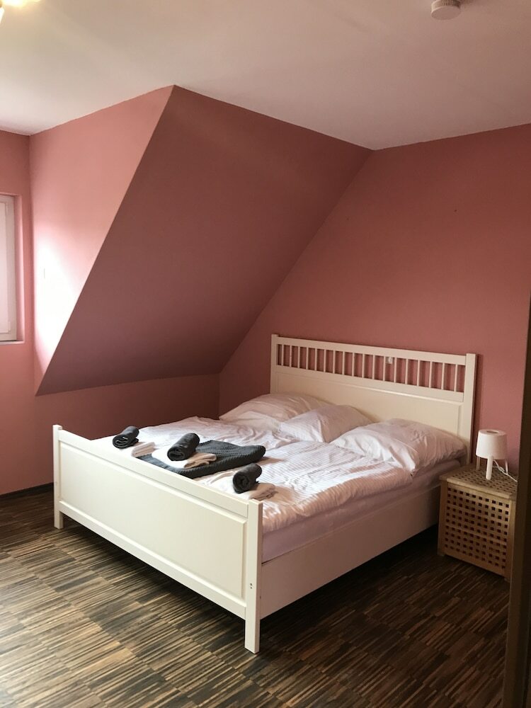 Sch�n Apartments