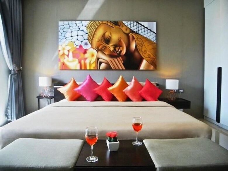 Emerald Apartment In Patong