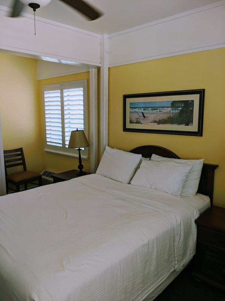 Hotel Seashell Village Resort