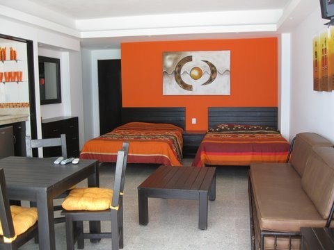 Apartamentos Girasol
