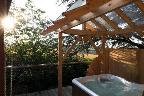 Hostal Domaine Des Grands C�dres - Maison D'h�tes