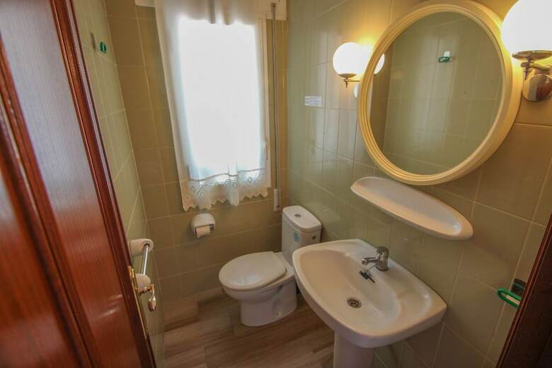 Celia - Oceanfront Villa In Costa Blanca
