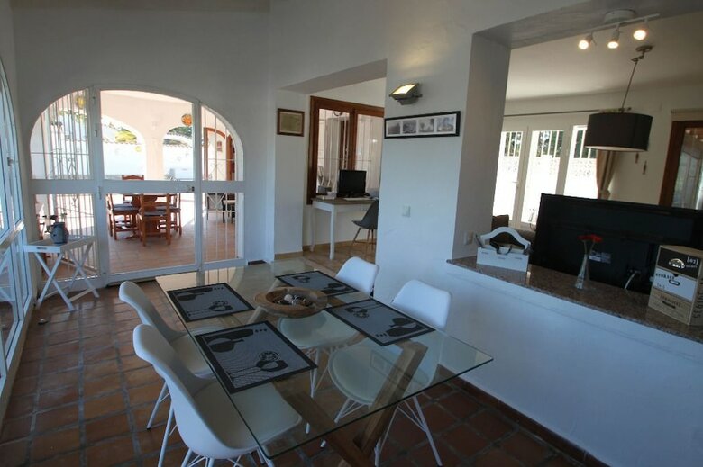 El Bruni - Modern Villa Close To The Beach In Benissa