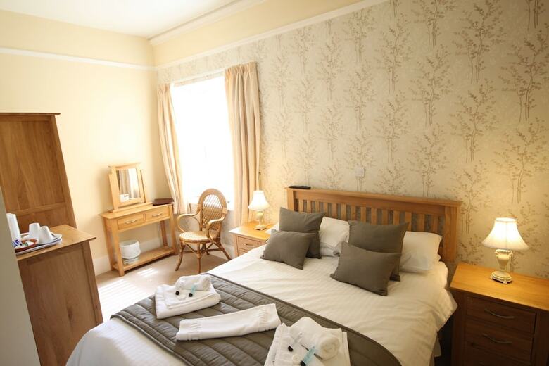 Coombe Court Hotel