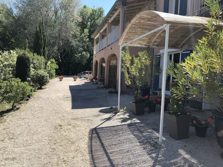 Hotel Restaurant La Mas D'h�l�ne