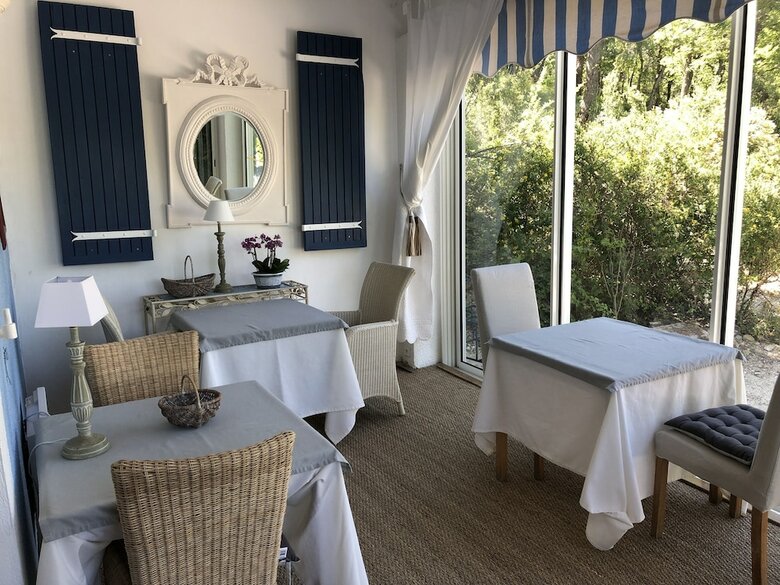 Hotel Restaurant La Mas D'h�l�ne