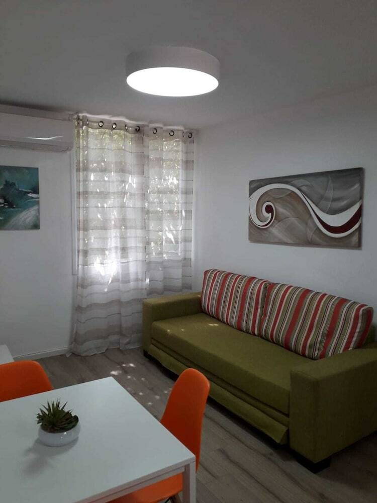 Kav Apartments Next To Assuta Almagor St
