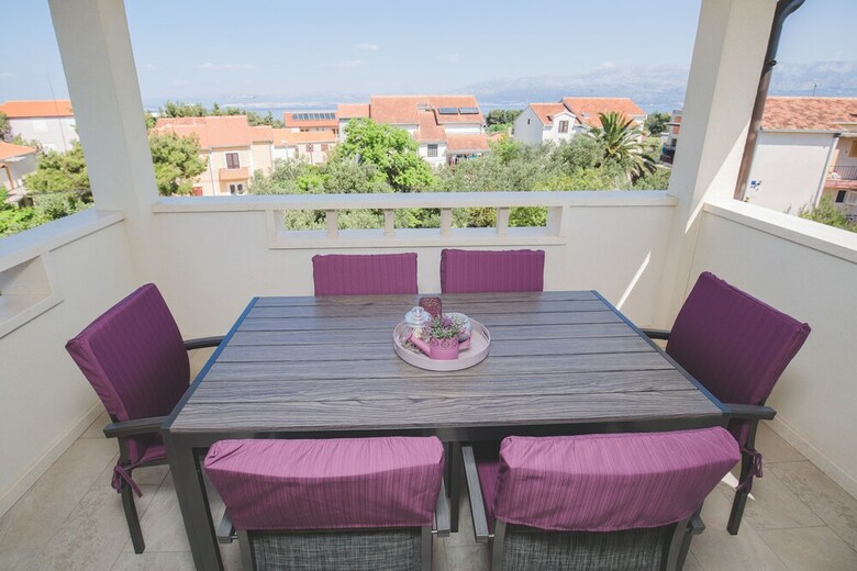 Apartamentos Salsa Brac