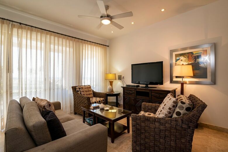 Paraiso Del Mar Resort A104 3 Bed By Casago