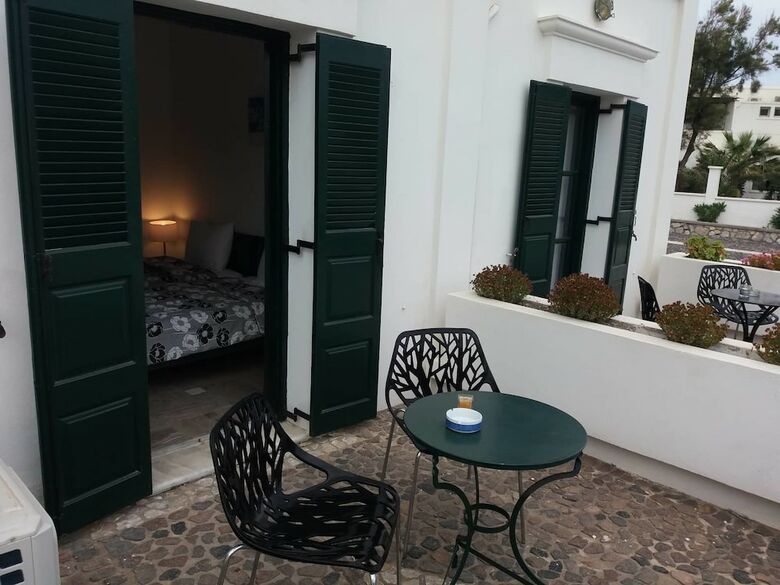 Hotel Cafe Greco Studios & Apartments