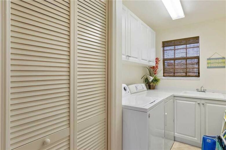 Bella Lago 141 - Three Bedroom Penthouse