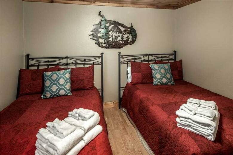 Los Nation - Four Bedroom Cabin