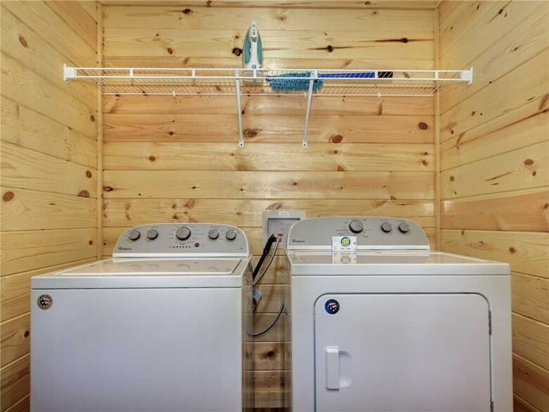 Knotty By Nature - Three Bedroom Cabin